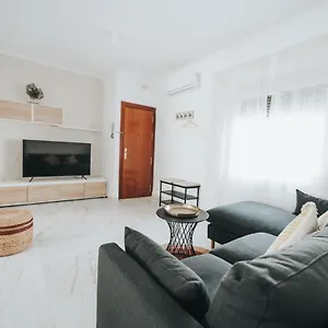 https://shiny-nab-super-family-apartment.1costadelsol.com